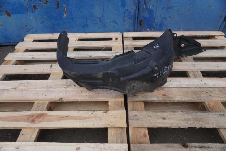 TOYOTA YARIS II NADKOLE PRZEDNIE LEWE 53876-0D060