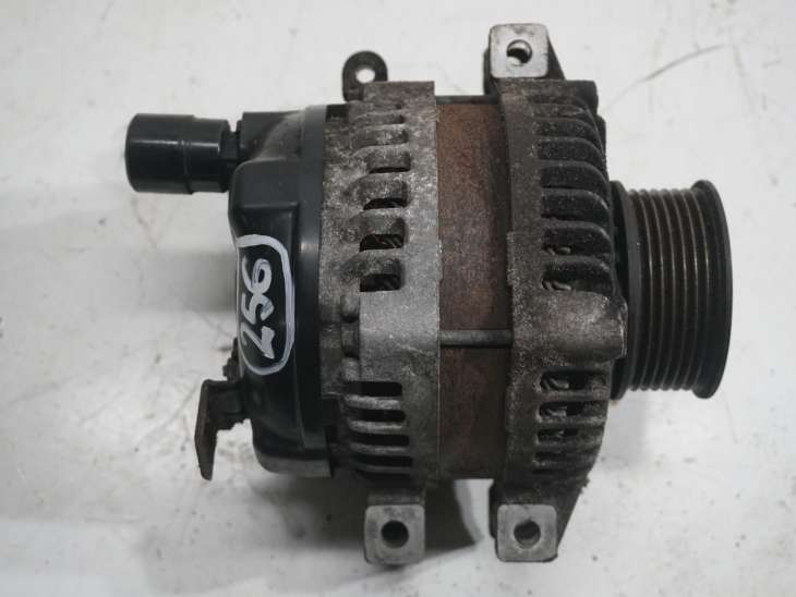 HONDA CR-V III ALTERNATOR 104210-1140