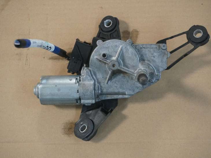 TOYOTA YARIS II MECHANIZM WYCIERACZKI TYLNEJ 85130-0D020