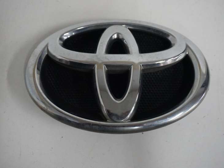 TOYOTA VERSO ZNACZEK EMBLEMAT 75311-0F030