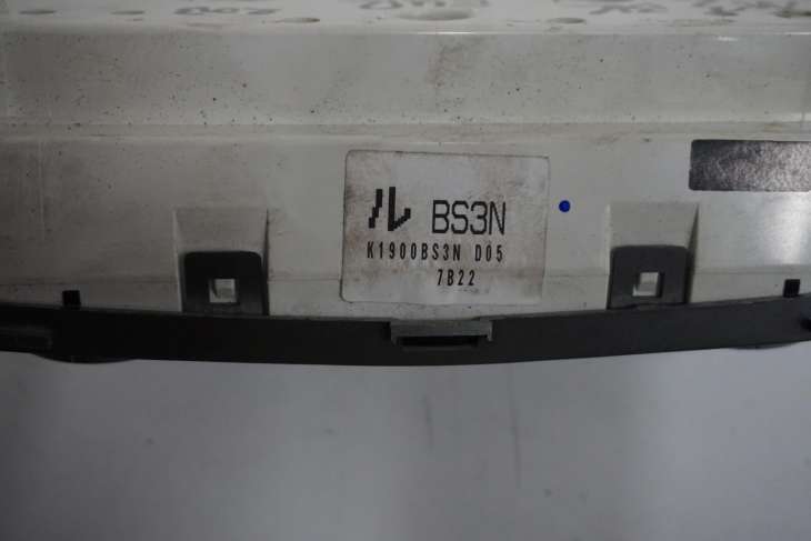 MAZDA 3 BK PANEL STEROWANIA K1900BS3N - Image 6