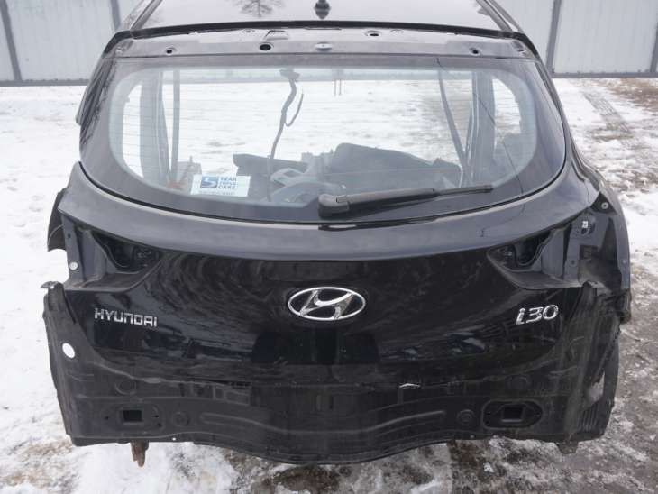 HYUNDAI i30 II GD KLAPA BAGAŻNIKA SZYBA 73700A6000 PAE CZARNY HATCHBACK 2013R