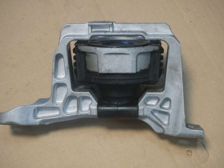 MAZDA 3 I BK PODUSZKA SILNIKA 2.0B 1741598820