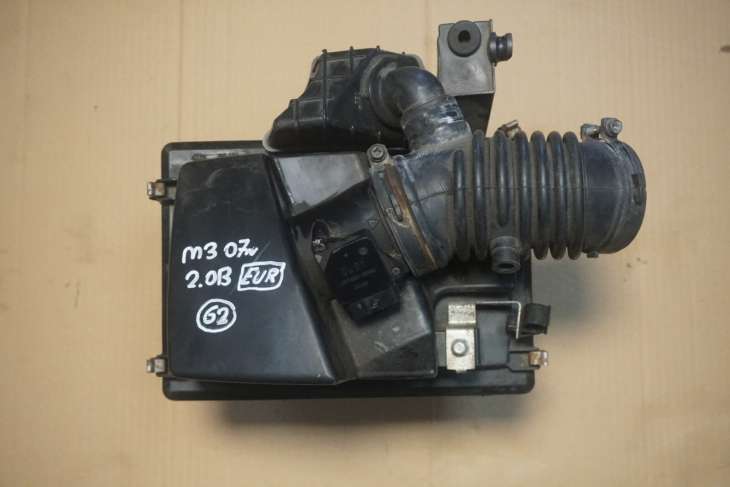 MAZDA 3 I BK OBUDOWA FILTRA POWIETRZA LF50 2.0B