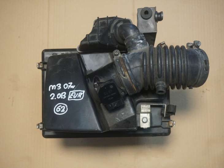 MAZDA 3 I BK OBUDOWA FILTRA POWIETRZA LF50 2.0B