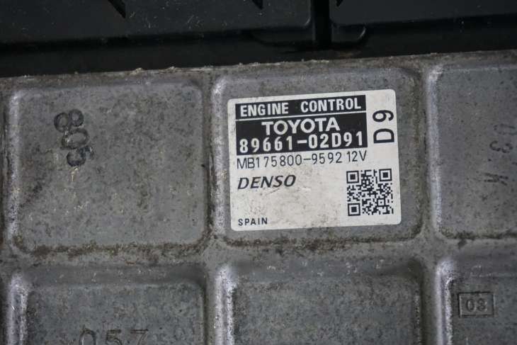 TOYOTA AURIS I E15 STEROWNIK SILNIKA 89661-02D91 - Image 2