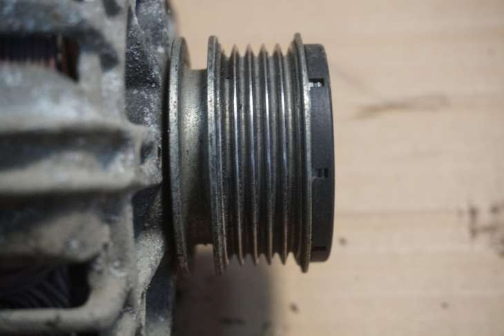 KIA VENGA ALTERNATOR 1.4CRDI 37300-2A600 - obrazek 3