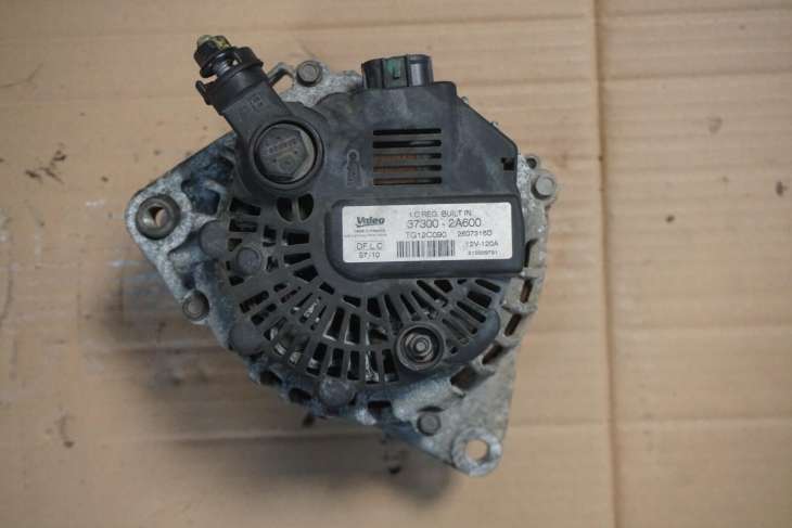 KIA VENGA ALTERNATOR 1.4CRDI 37300-2A600 - obrazek 4
