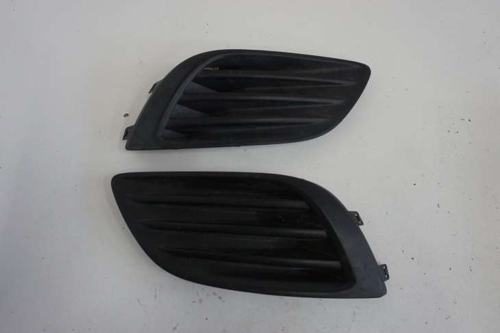 SUZUKI SWIFT MK7 ZAŚLEPKI ZDERZAKA 71751-68L0 71761-68L0