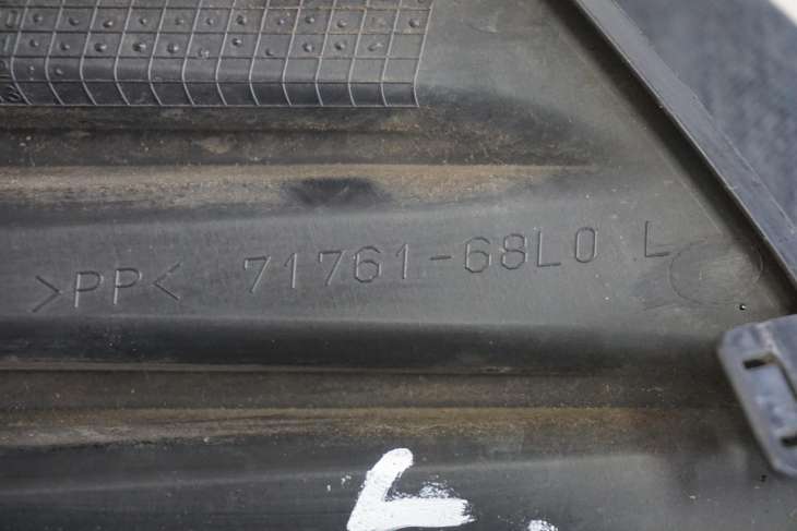 SUZUKI SWIFT MK7 ZAŚLEPKI ZDERZAKA 71751-68L0 71761-68L0 - obrazek 6