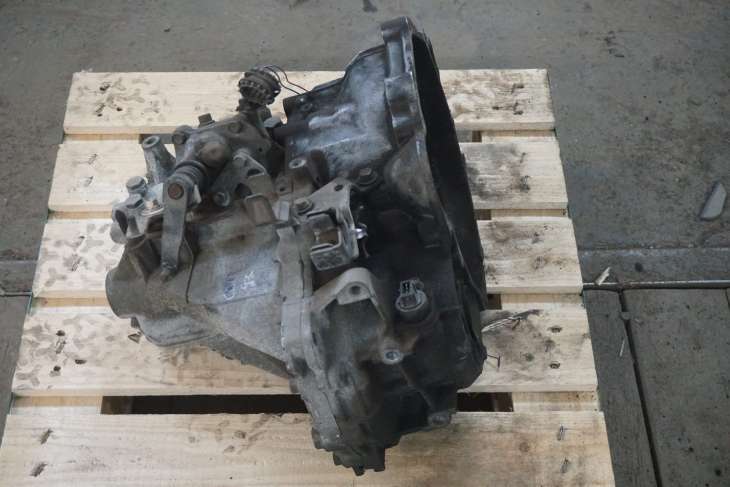 MITSUBISHI COLT 1997R 1.6B SKRZYNIA BIEGOW F5M411F8A1 - obrazek 4
