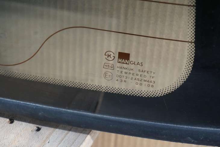 DAEWOO MUSSO SZYBA TYLNA KLAPA BAGAŻNIKA - obrazek 5