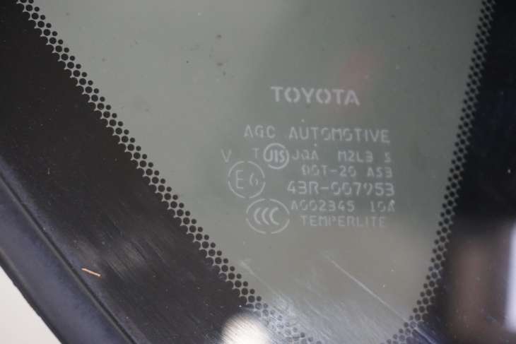 TOYOTA RAV4 III SZYBA BOCZNA KAROSERYJNA 2010rok - obrazek 3