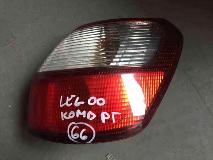 Subaru Legacy Outback 2000r Lampa Tylna Prawa