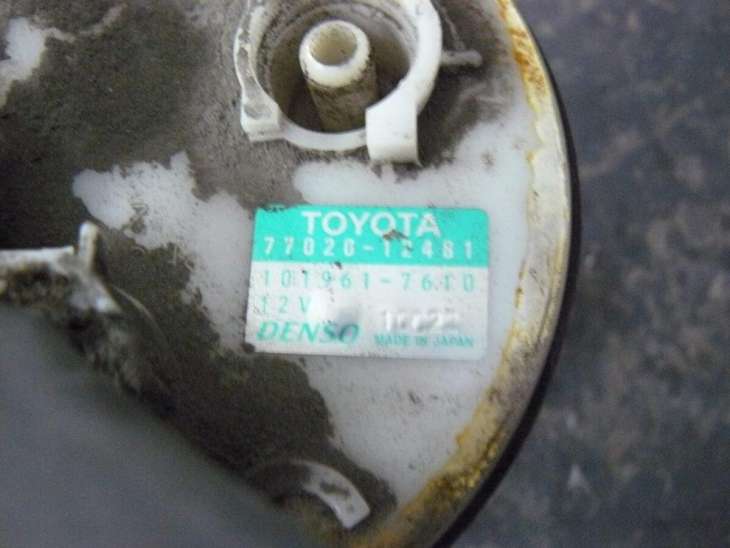 Toyota Corolla Verso 2002r 1.8b Pompa Paliwa 77020-12481