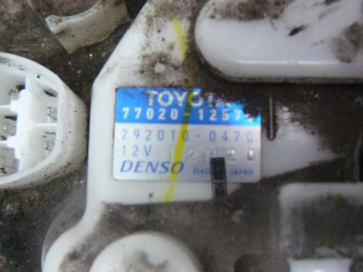 Toyota Auris 2008r 1.6b Pompa Paliwa 292010-0470 - Image 2