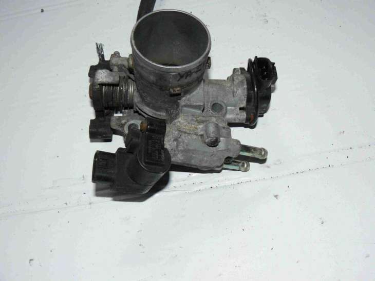 Toyota Yaris Przepustnica 89452-20130 22270-21010 - Image 2