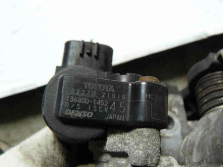 Toyota Yaris Przepustnica 89452-20130 22270-21010 - Image 3