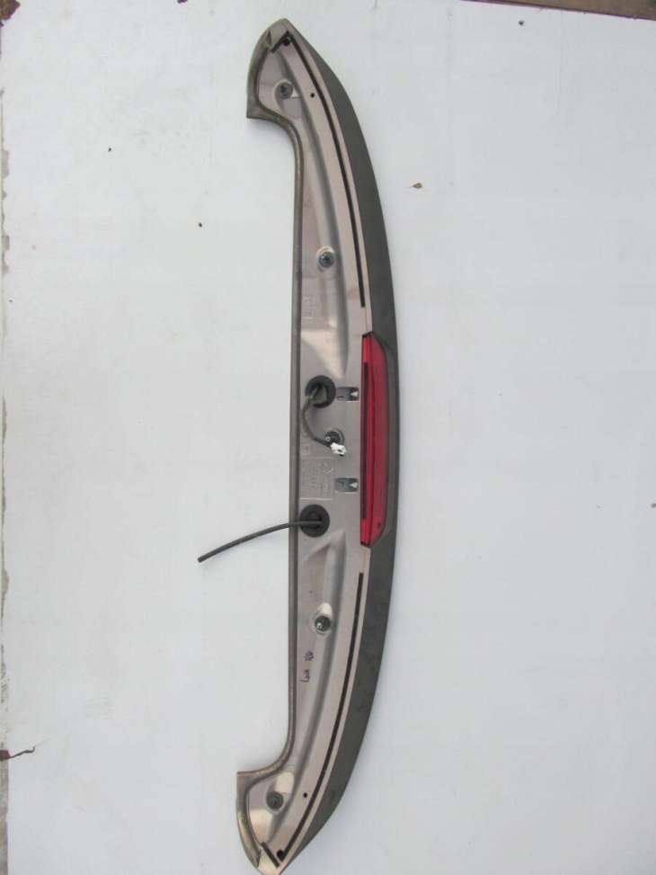 Hyundai I35 Spoiler Klapa Bagażnika 87210-2y000 - Image 2