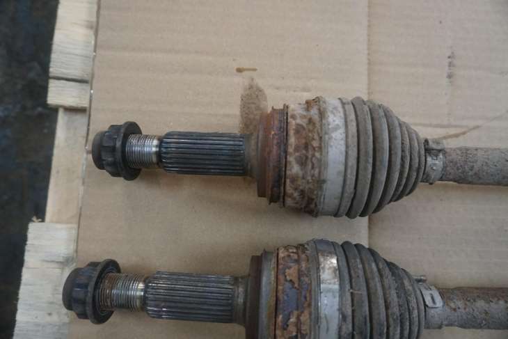 TOYOTA RAV4 RAV-4 III 2.2 D4D 2ADFTV 2006-2013R TYLNA PÓŁOŚ PRZEGUB 4233042050 - obrazek 3