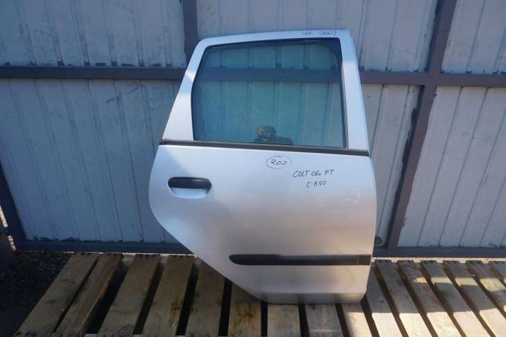 MITSUBISHI COLT VI Z30 2004-2008rok DRZWI PRAWE TYLNA KOLOR SREBNY A50