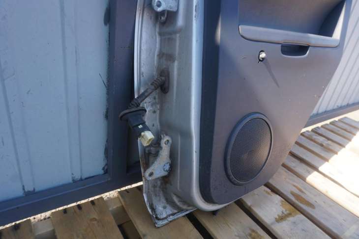 MITSUBISHI COLT VI Z30 2004-2008rok DRZWI PRAWE TYLNA KOLOR SREBNY A50 - obrazek 13