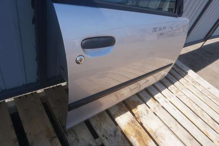 MITSUBISHI COLT VI Z30 2004-2008rok DRZWI PRAWE PRZEDNIE KOLOR SREBNY A50 (Kopia) - obrazek 5