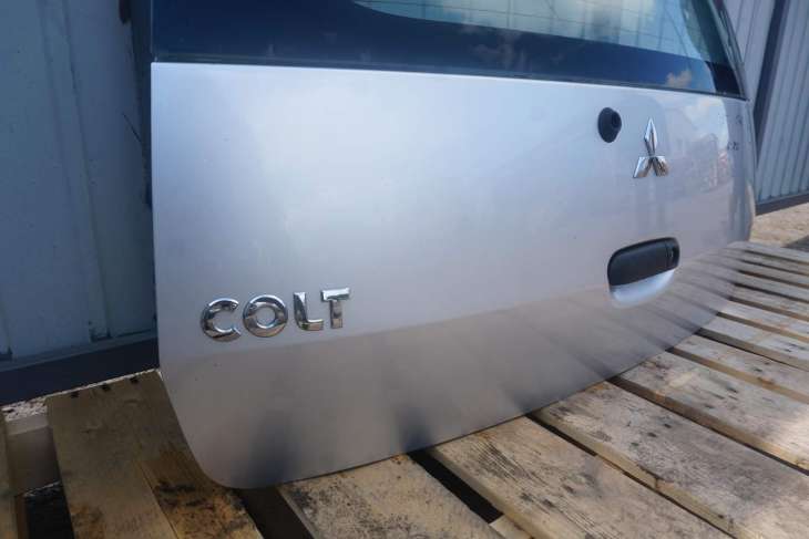 MITSUBISHI COLT VI Z30 2004-2008rok 5D KLAPA BAGAZNIKA SZYBA KOLOR SREBNY A50 - obrazek 7