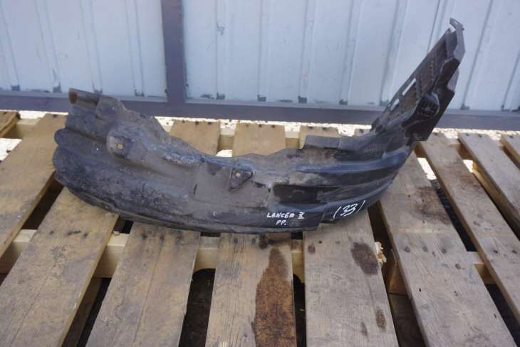MITSUBISHI LANCER VIII IX NADKOLE PRAWE PRZEDNIE 5370A440