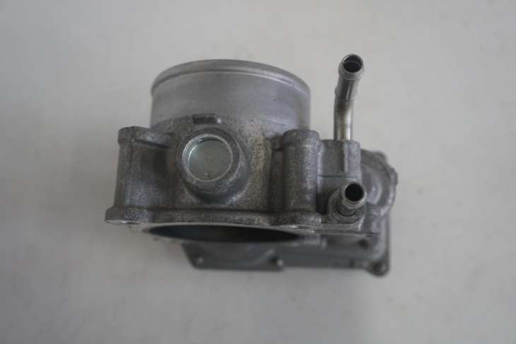 LEXUS IS300H III 2.5B HYBRYDA PRZEPUSTNICA 22030-36030 - obrazek 4