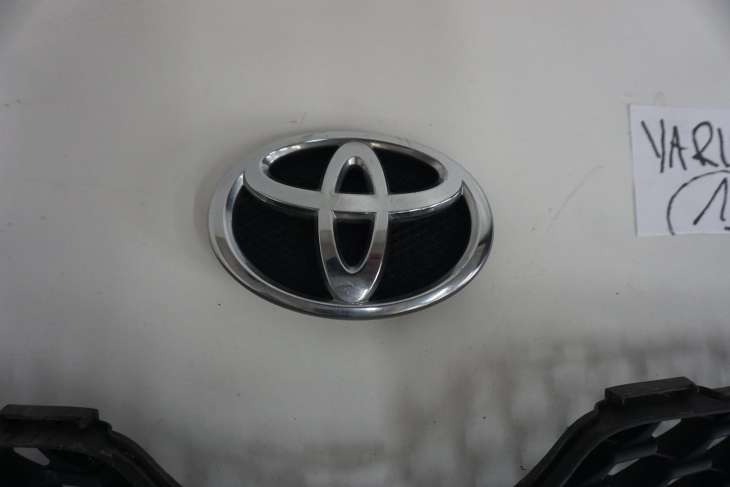 TOYOTA YARIS II ATRAPA ZDERZAKA 75311-0D030 53112-0D140 53111-0D230 - obrazek 2