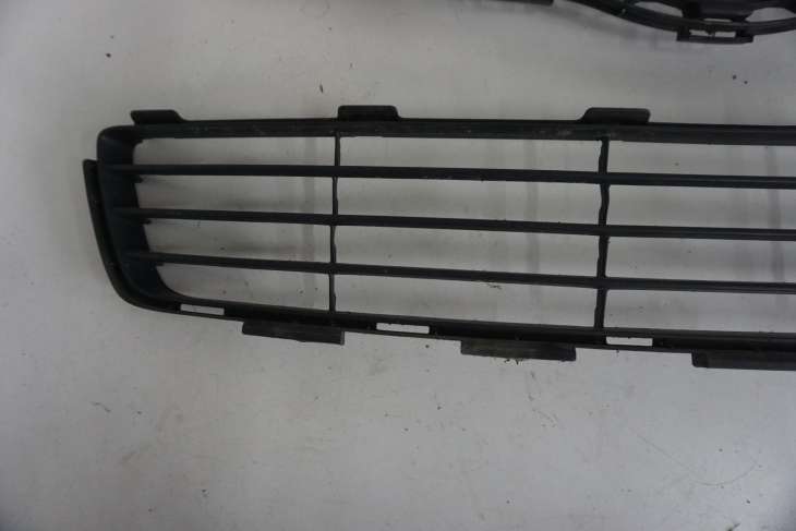 TOYOTA YARIS II ATRAPA ZDERZAKA 75311-0D030 53112-0D140 53111-0D230 - obrazek 5