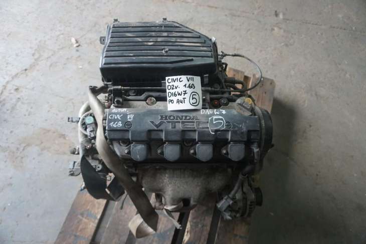 HONDA CIVIC VII 2002R SILNIK 1.6B D16W7