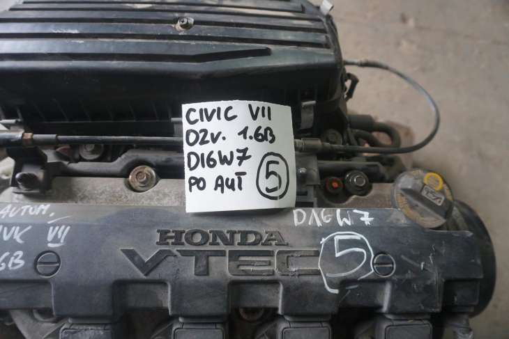 HONDA CIVIC VII 2002R SILNIK 1.6B D16W7 - obrazek 2