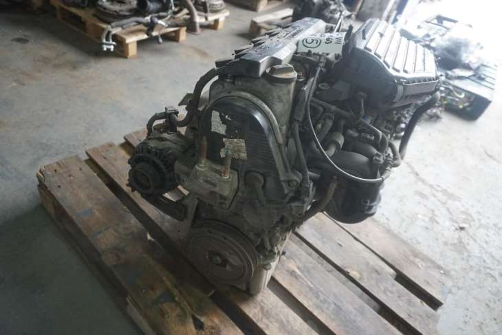 HONDA CIVIC VII 2002R SILNIK 1.6B D16W7 - obrazek 8