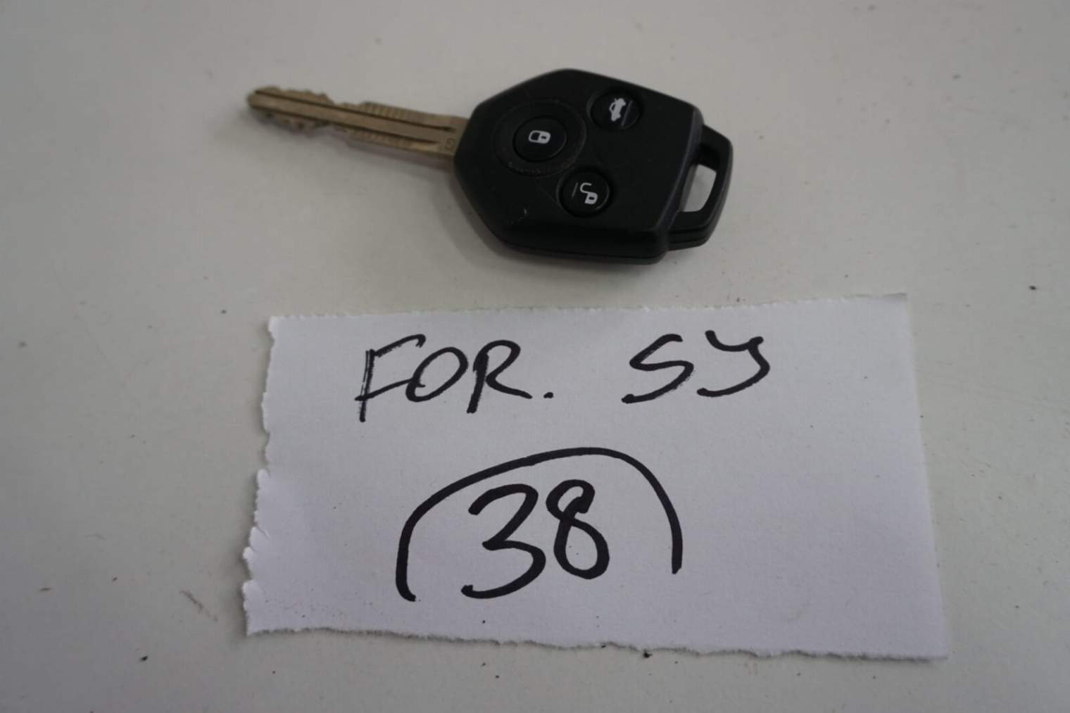 Subaru Forester IV Sj Kluczyk Tf001 Nr.38