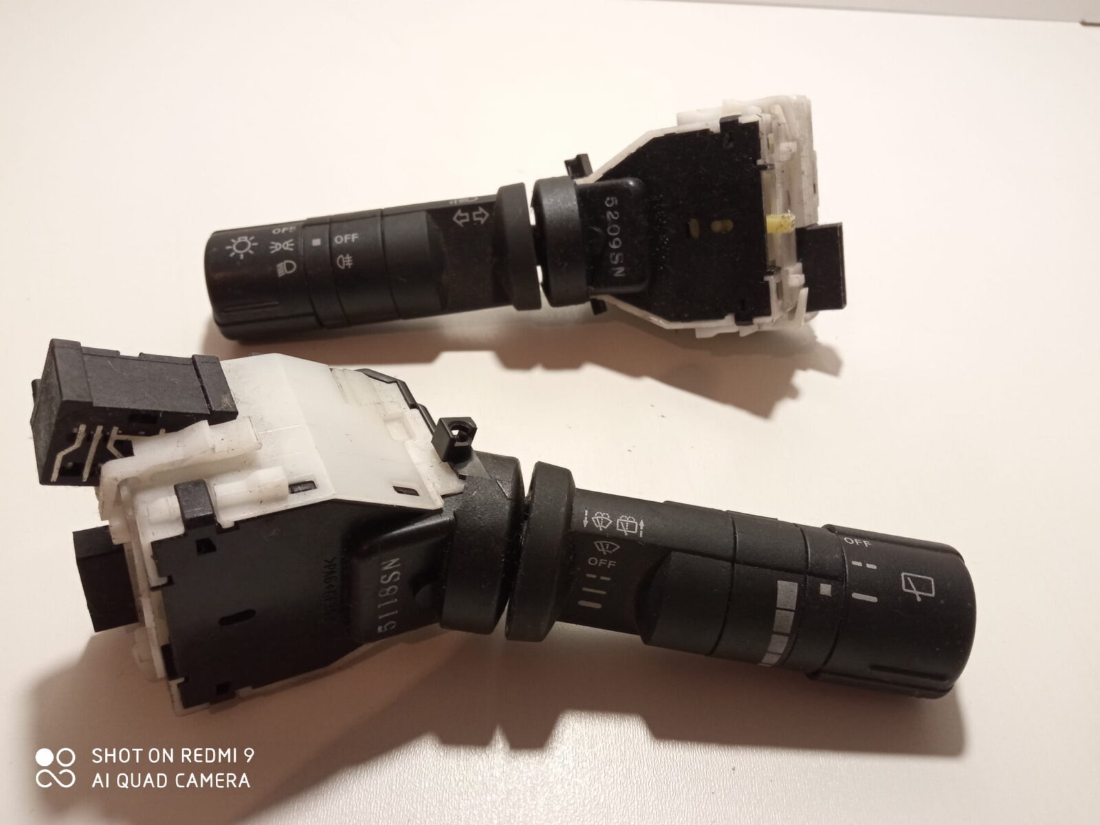 Nissan Murano Qashqai Przełącznik Zespolony Manetki Świateł Niles 14425