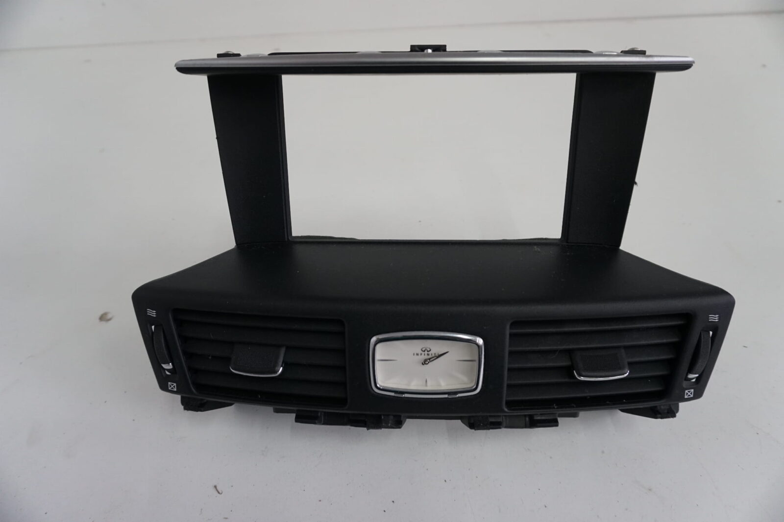 Infiniti M30 M35 M37 M50 Zegarek Kratka