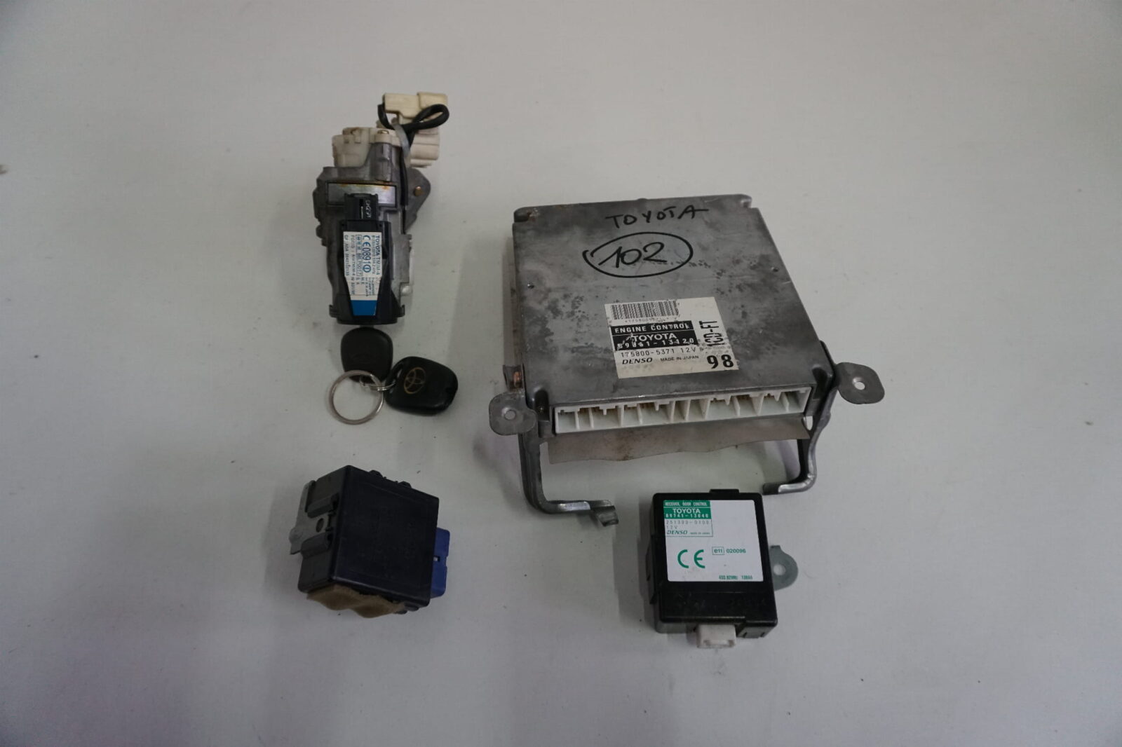 Toyota Corolla Verso Sterownik Silnika 89611-13120 Nr.102