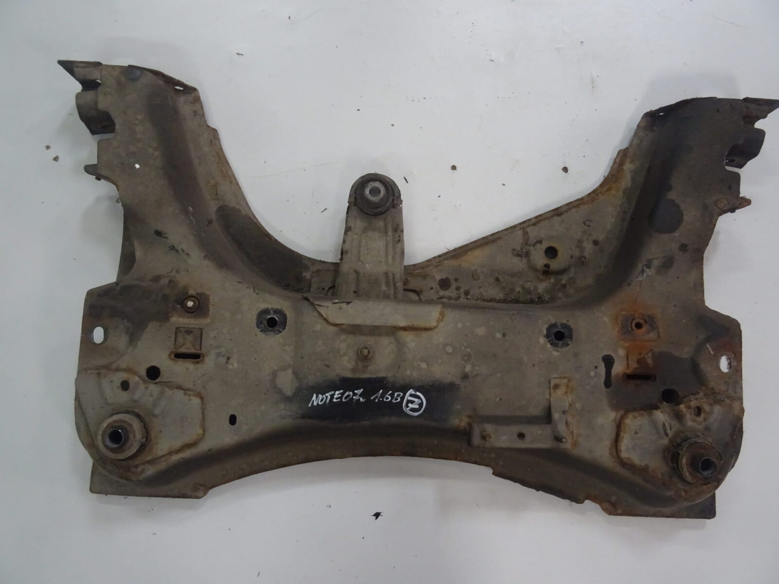 Nissan Note E11 Belka Zawieszenia Przedniego Sanki Wanna