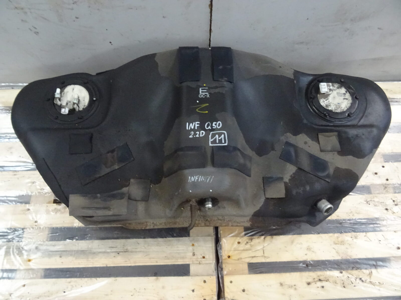 Infiniti Q50 2.2d Zbiornik Paliwa 561104gd0b 562104ge0c