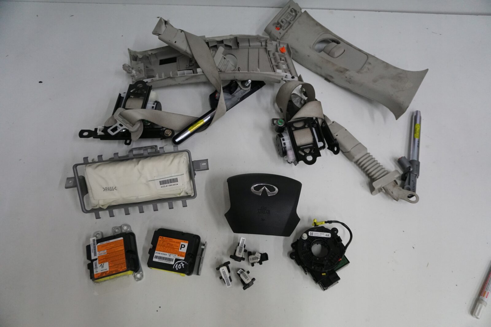 Infiniti Q50 Poduszki Powietrzne Airbag 253484gn0a