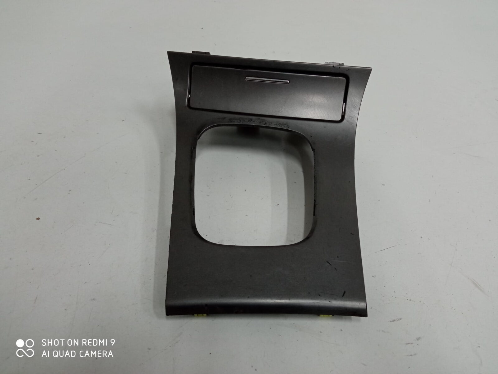 Subaru Legacy IV Outback Panel Ramka Popielniczka Europa 92122ag010