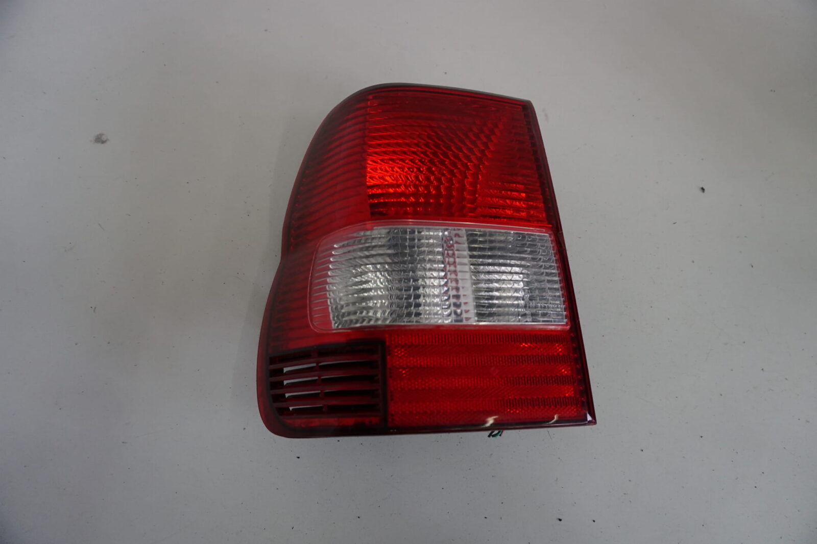 Mitsubishi Pajero Pinin Lampa Lewa Tylna Mr416091