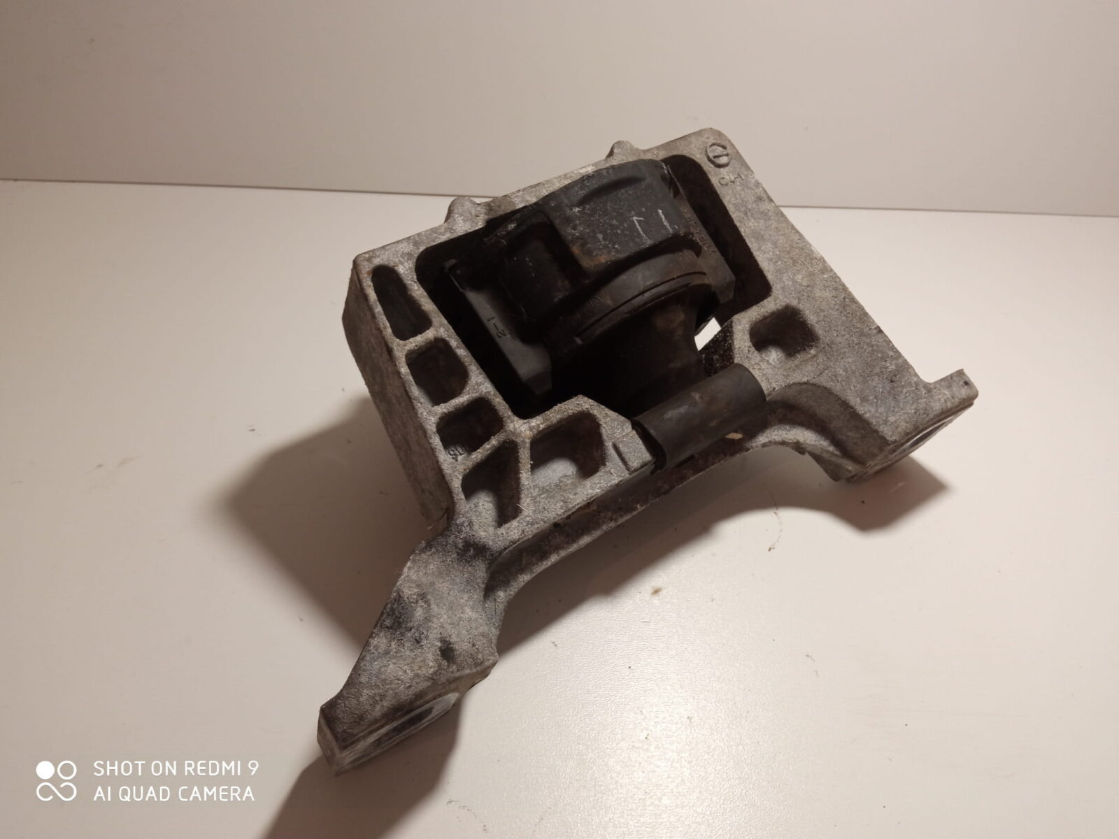 Mazda 3 2010r Bl 1.6 Diesel Poduszka Lapa Silnika Prawa K1442 - obrazek 2