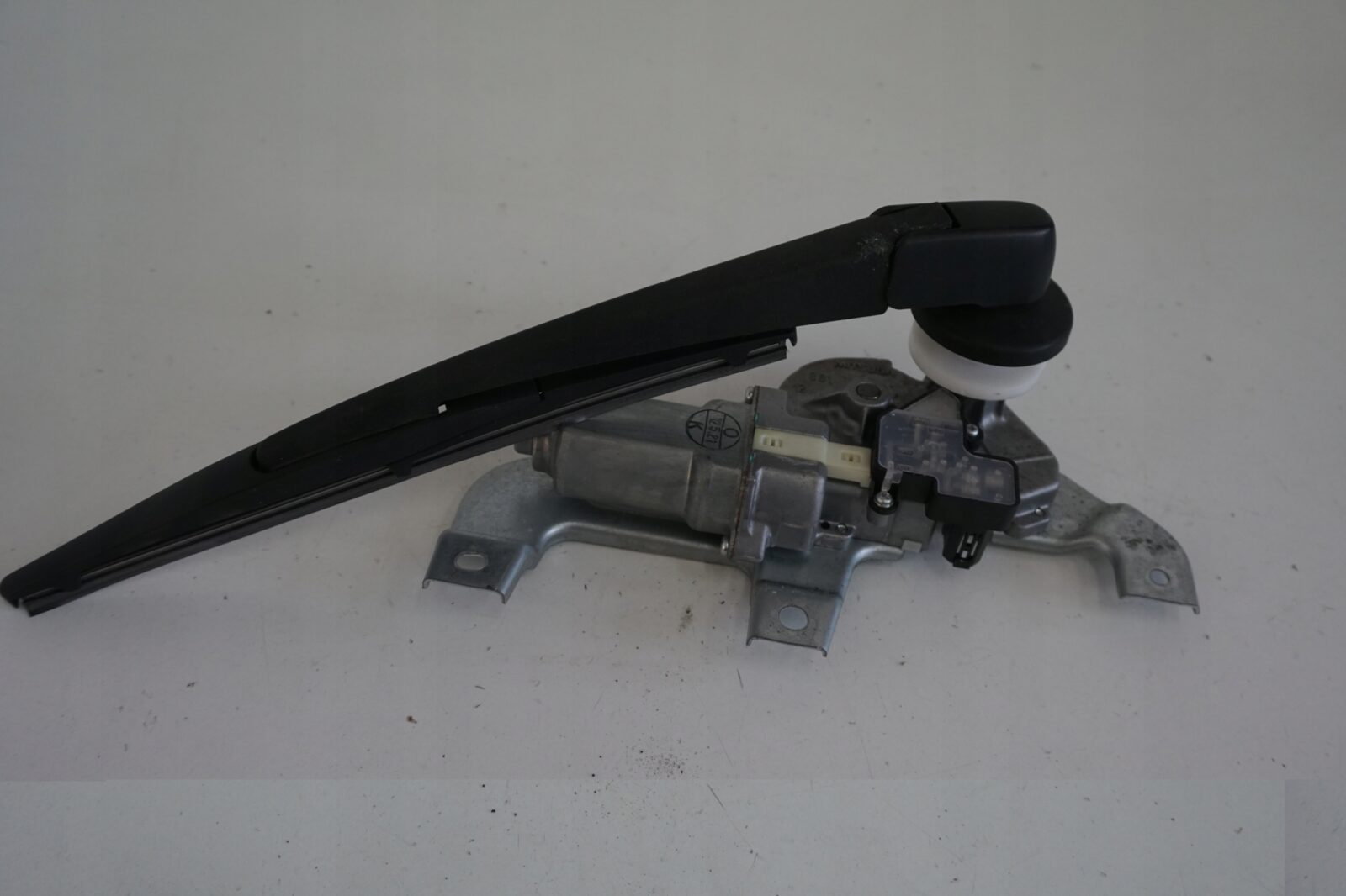 Suzuki Swift Mk7 IV Silnik Mechanizm Wycieraczki