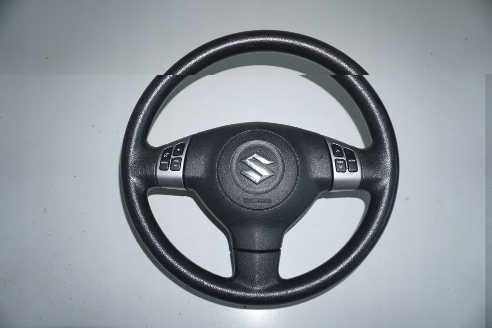 Suzuki Swift III Mk6 Kierownica Poduszka Nr.106 - obrazek 2
