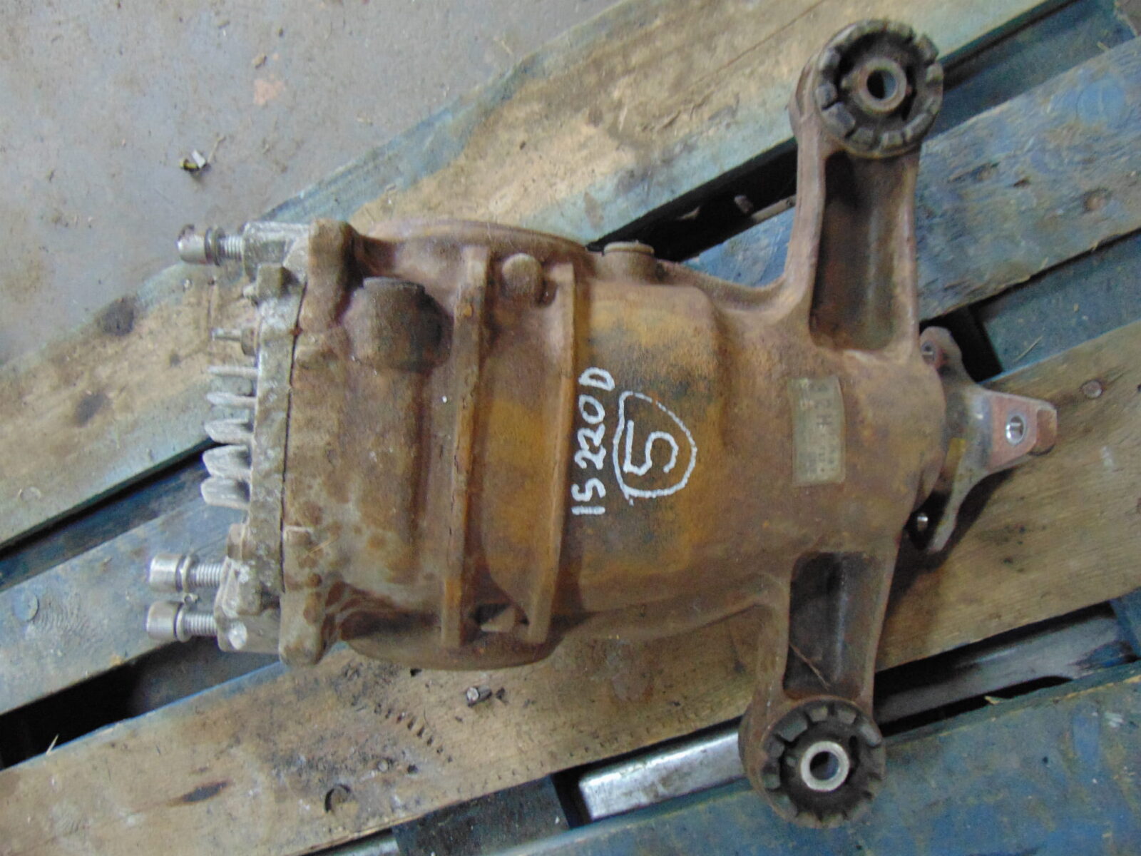 Lexus Is220 2006 Tylny Most