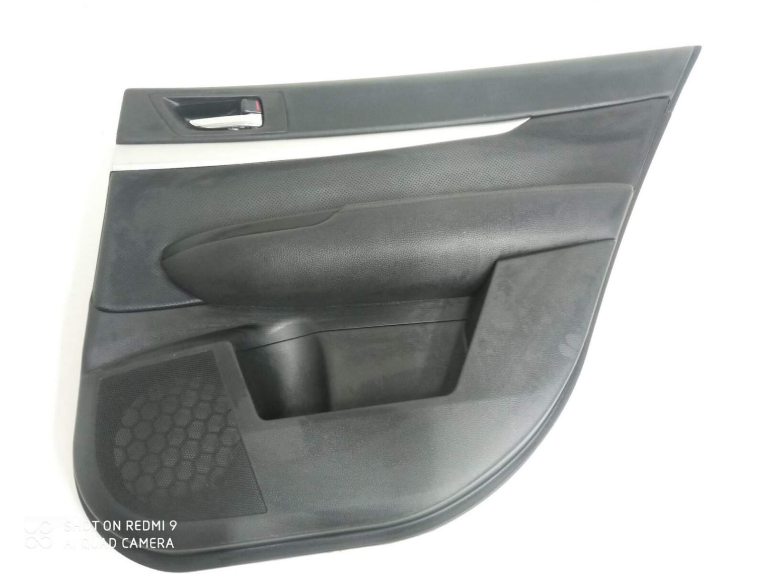 Subaru Legacy V Outback IV Tapicerka Boczek Drzwi Prawy Tylny Tyl Skóra S73508400
