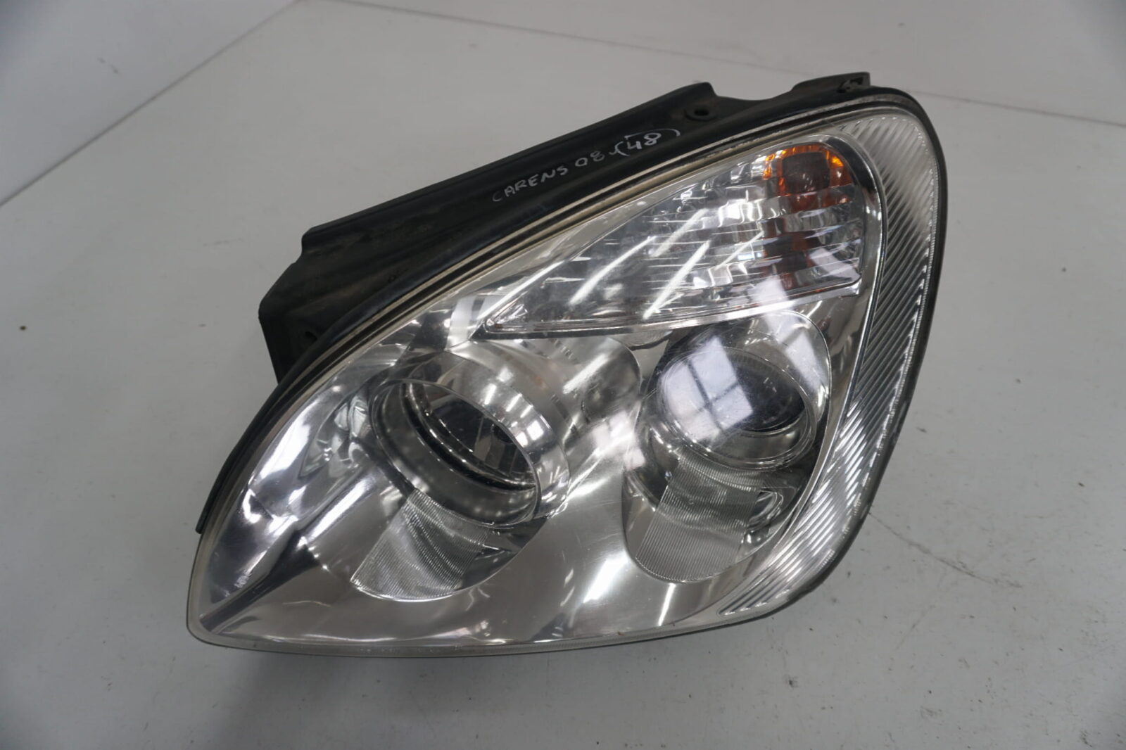 Kia Carens III Lampa Lewa Przednia Uk